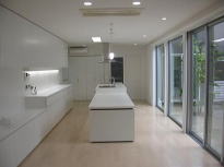 ���̋�ԁ@���r���O��_�C�j���O��L�b�`��