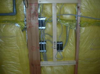 �X�C�b�`�E�R���Z���g�z���v��