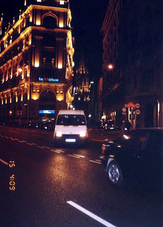 �X�y�C���E�o���Z���i���s